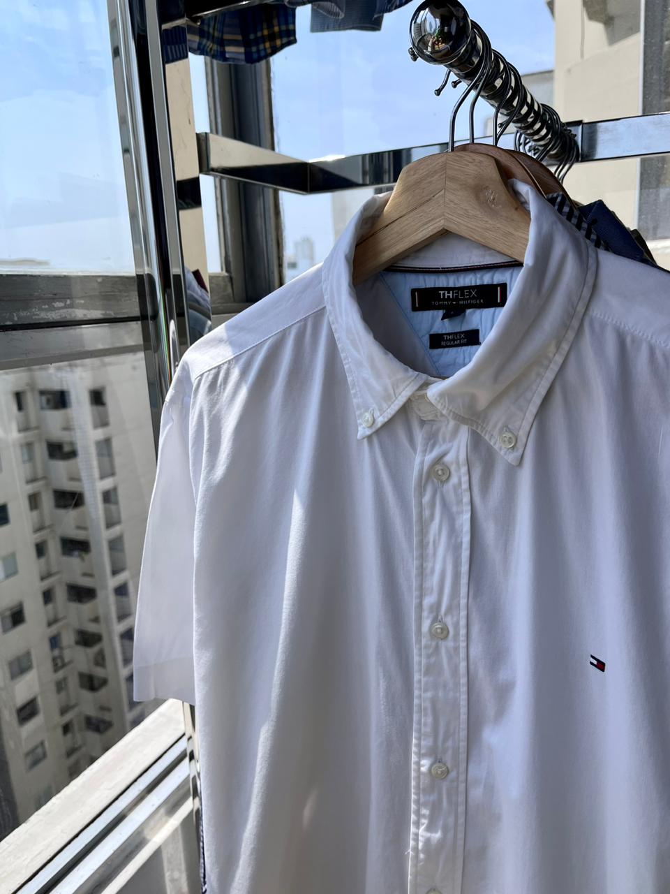 Camisa M/L Tommy Hilfiger ultra ligera