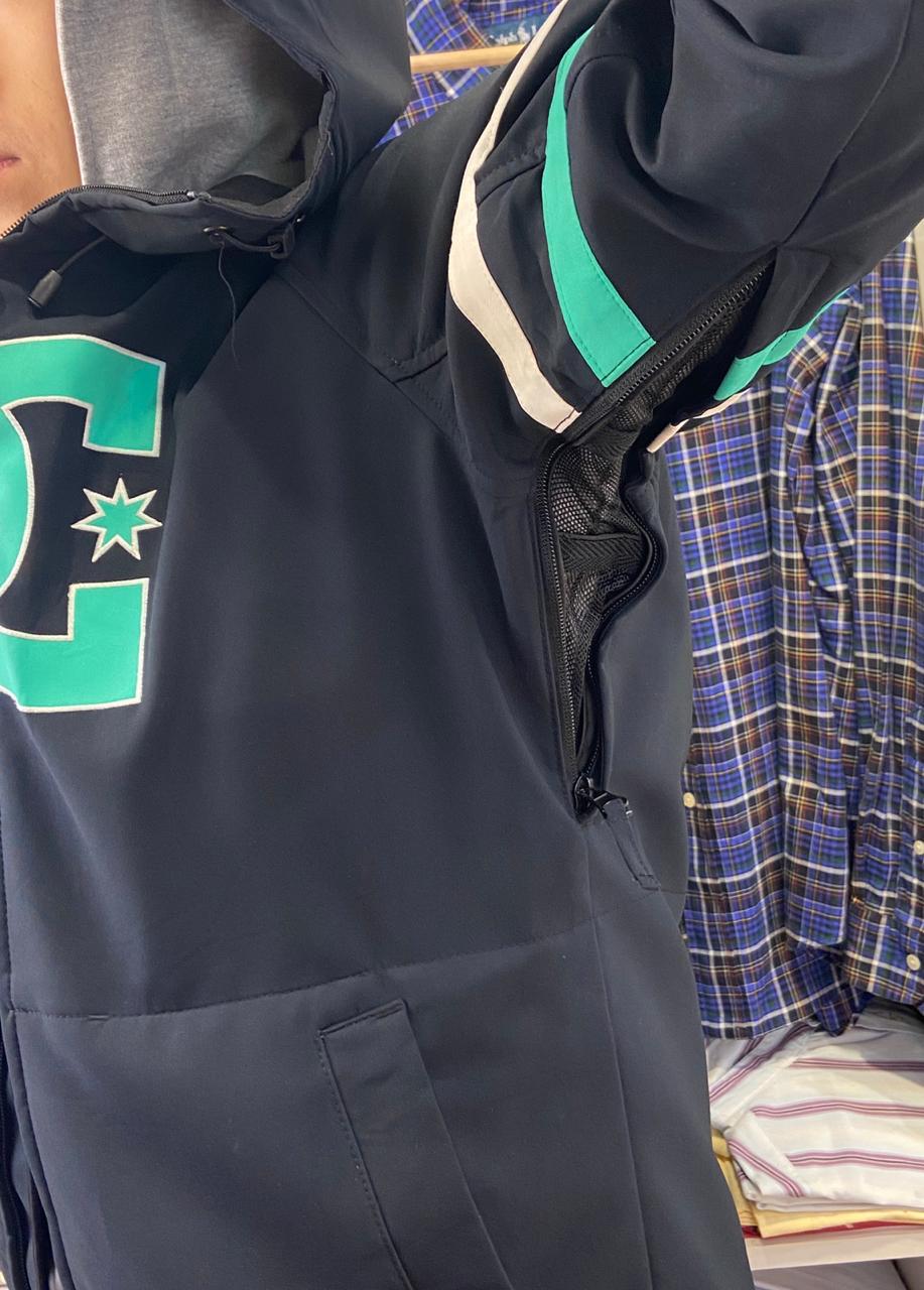 Polera DC