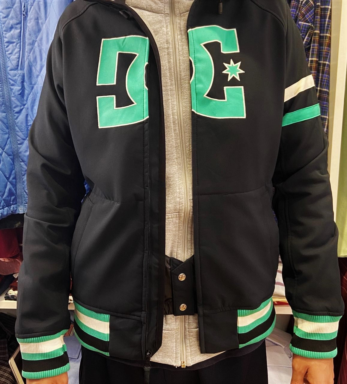 Polera DC