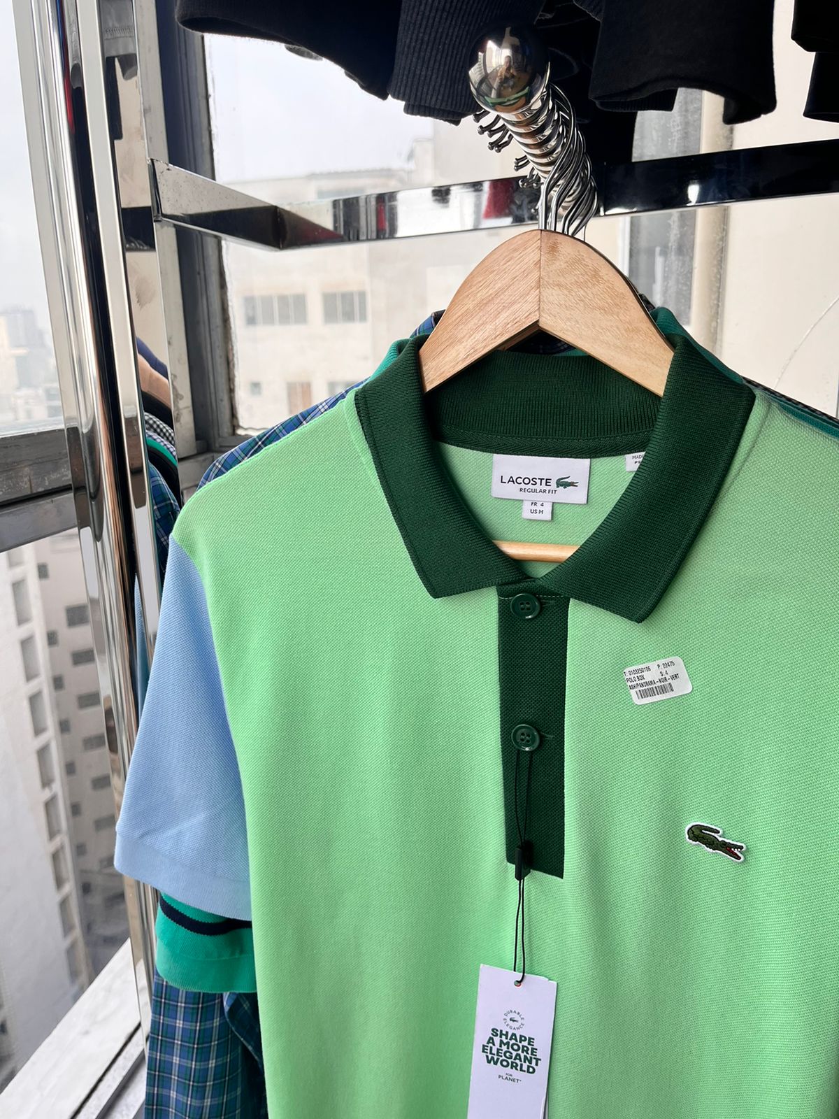 Camisero Lacoste sport.
